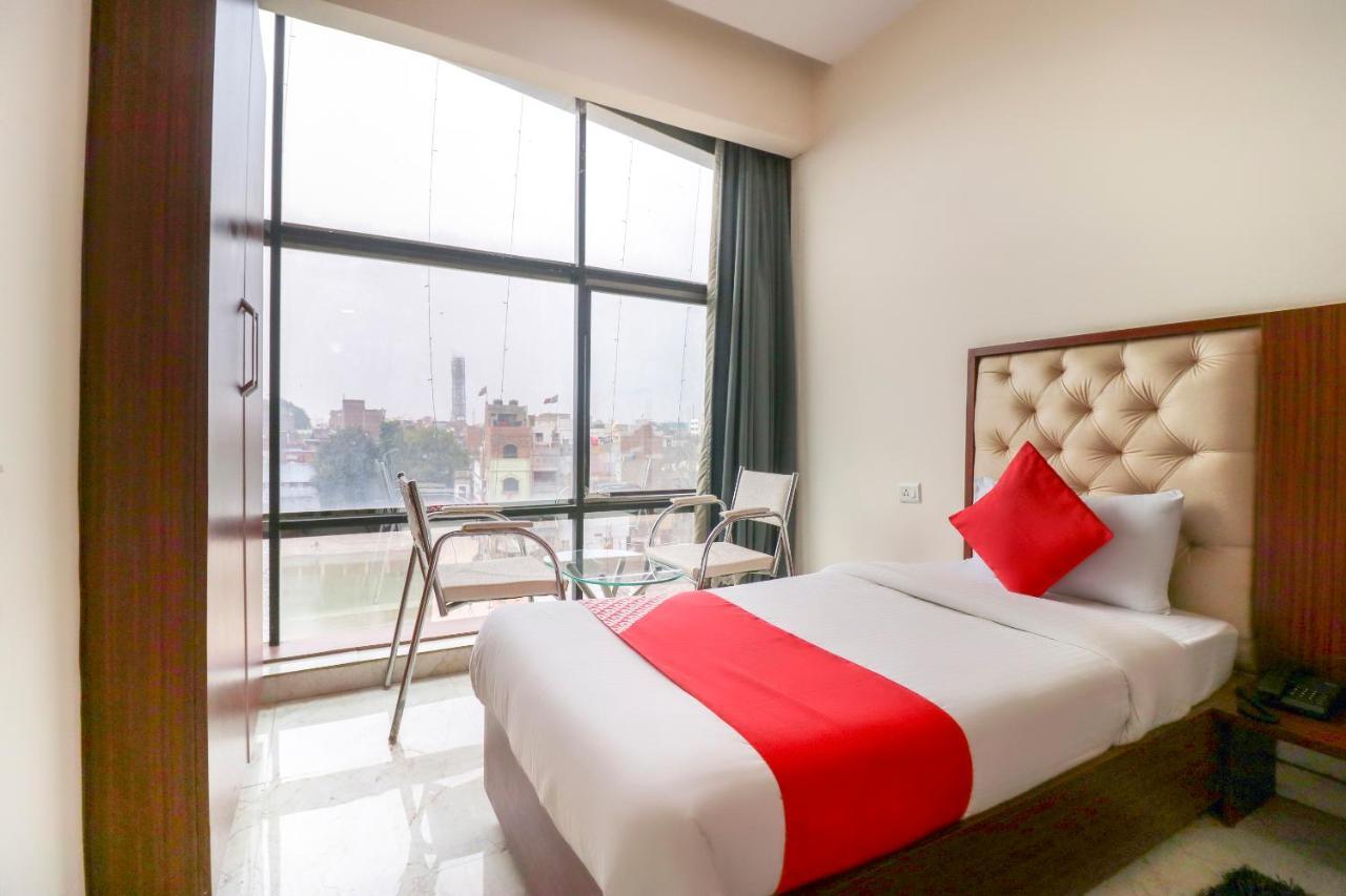 Hotel Oyo Flagship 69860 Mastana Palace Waranasi Zewnętrze zdjęcie