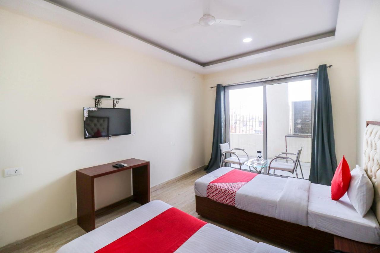 Hotel Oyo Flagship 69860 Mastana Palace Waranasi Zewnętrze zdjęcie