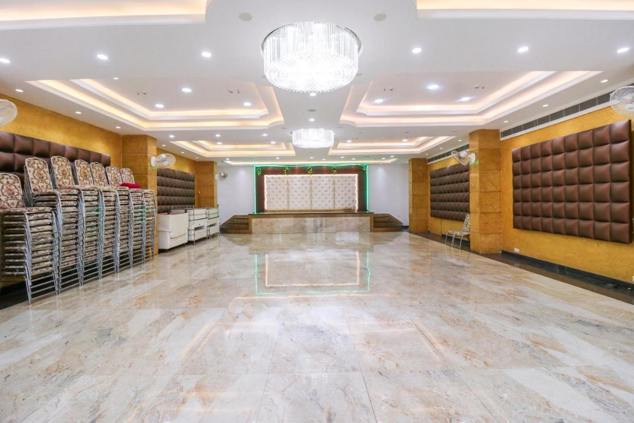 Hotel Oyo Flagship 69860 Mastana Palace Waranasi Zewnętrze zdjęcie