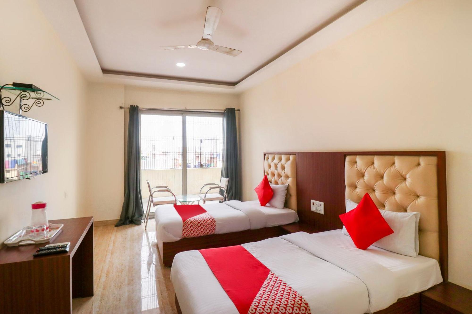 Hotel Oyo Flagship 69860 Mastana Palace Waranasi Zewnętrze zdjęcie