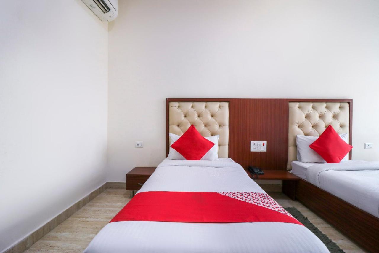 Hotel Oyo Flagship 69860 Mastana Palace Waranasi Zewnętrze zdjęcie